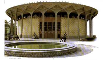 تعطیلی یک روزه تالارهای نمایشی